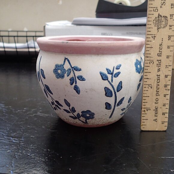 Flower Pot - Picture 1 of 6